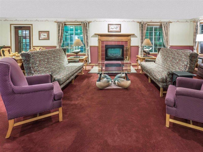 Hotel Baymont By Wyndham Mequon Milwaukee Area Esterno foto