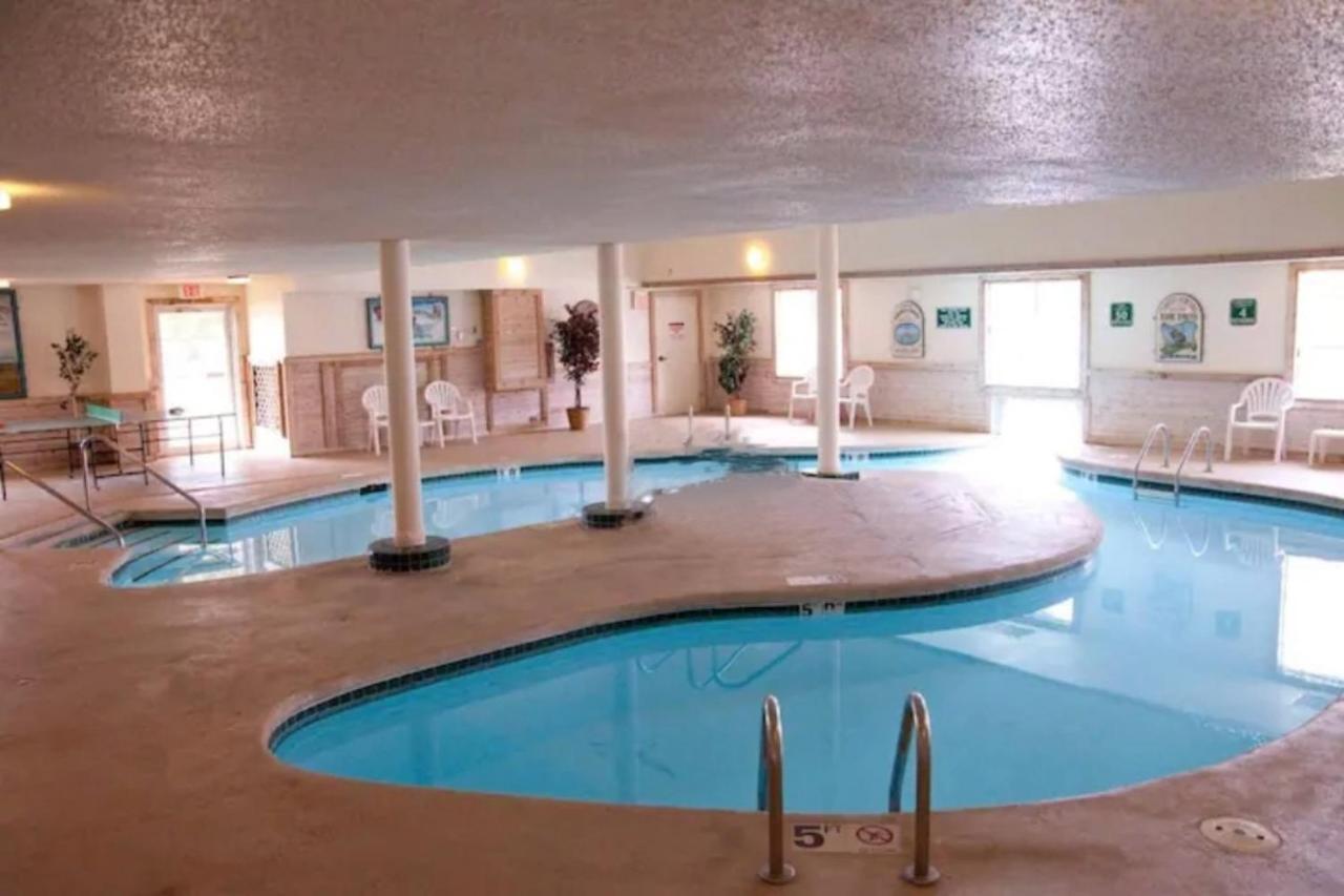 Hotel Baymont By Wyndham Mequon Milwaukee Area Esterno foto