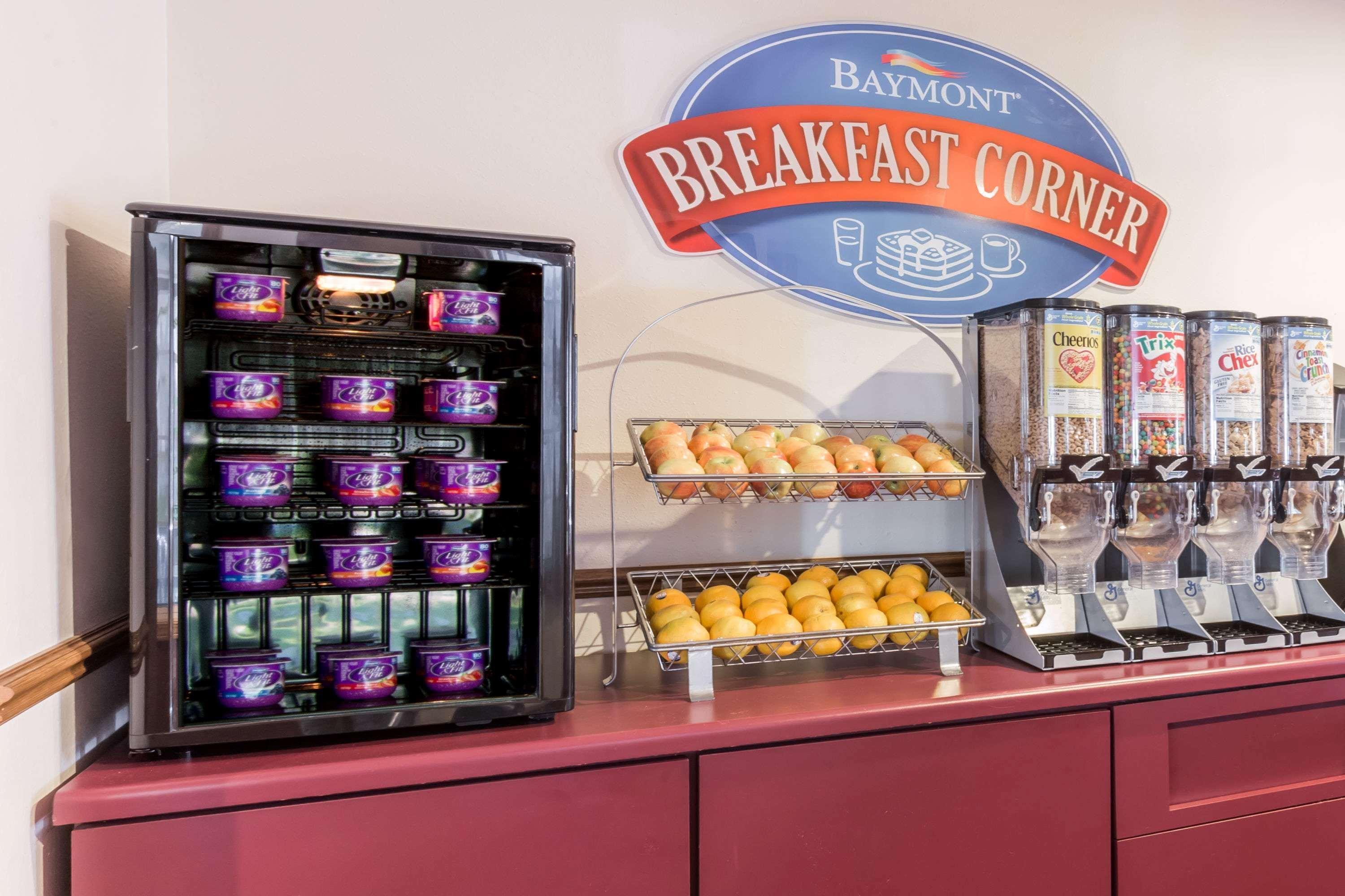 Hotel Baymont By Wyndham Mequon Milwaukee Area Esterno foto