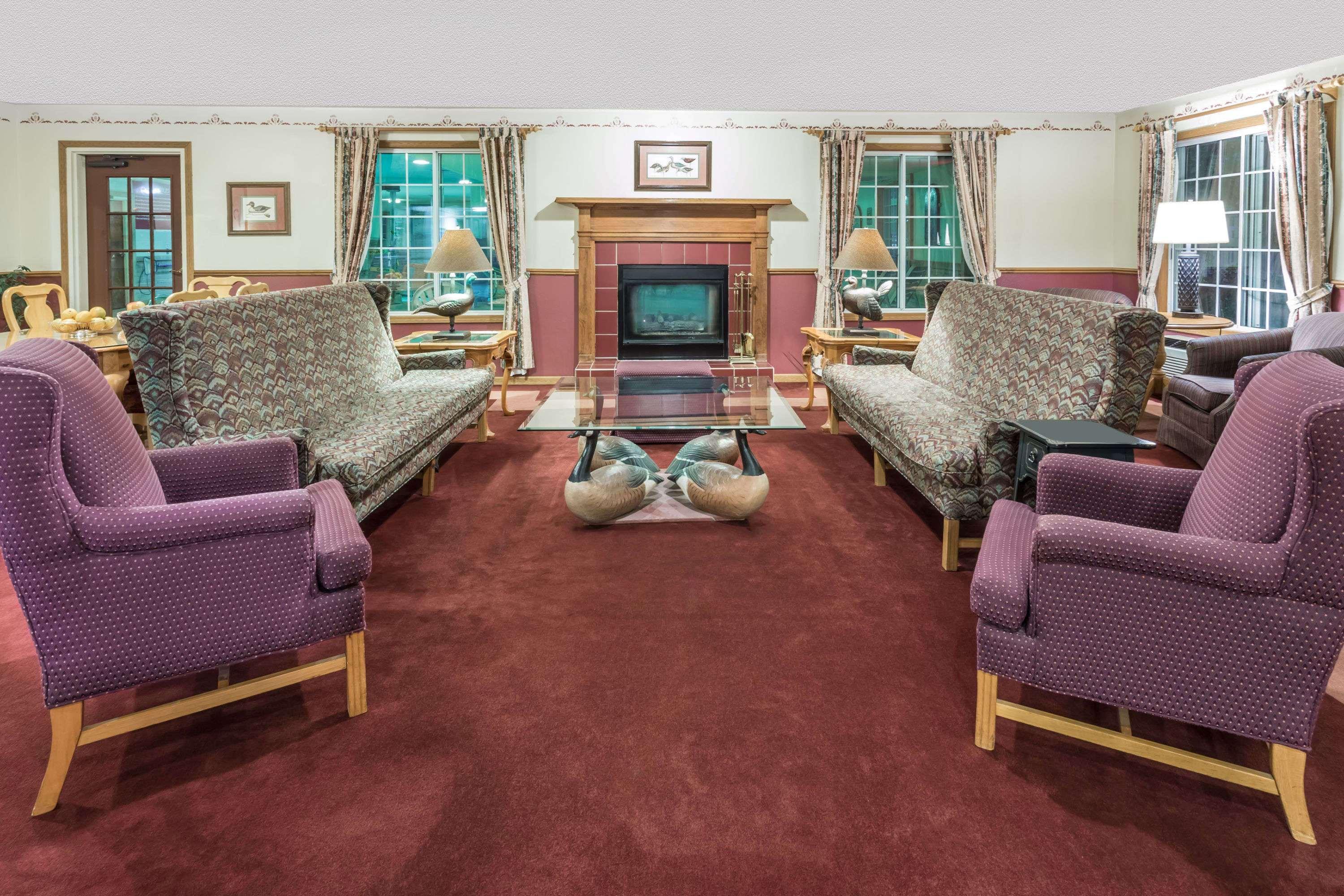 Hotel Baymont By Wyndham Mequon Milwaukee Area Esterno foto